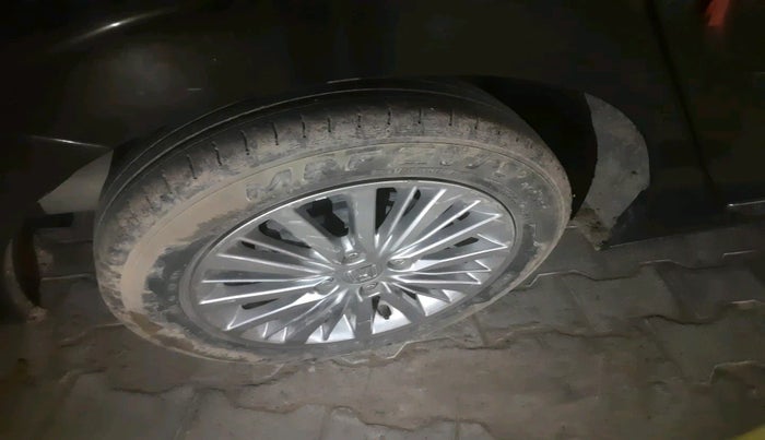 2022 Honda City 1.5L I-VTEC V MT 5TH GEN, Petrol, Manual, 27,490 km, tyre