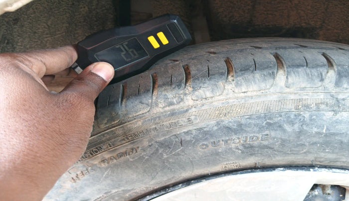 2022 Maruti Swift VXI, Petrol, Manual, 51,825 km, tyre