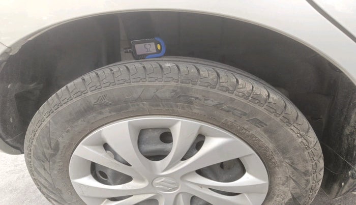 2024 Maruti Swift VXI, Petrol, Manual, 13,859 km, tyre