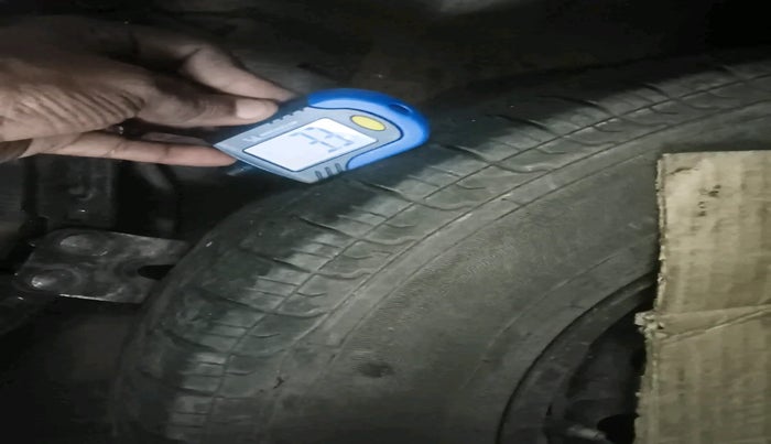 2013 Toyota Etios GD, Diesel, Manual, 1,67,181 km, tyre