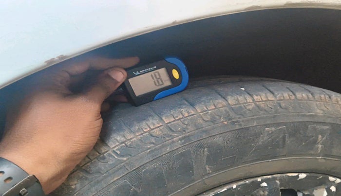 2013 Toyota Etios GD, Diesel, Manual, 1,67,181 km, tyre