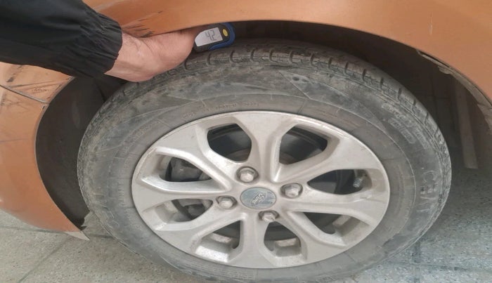 2015 Ford New Figo TITANIUM1.5 DIESEL, Diesel, Manual, 1,21,133 km, tyre