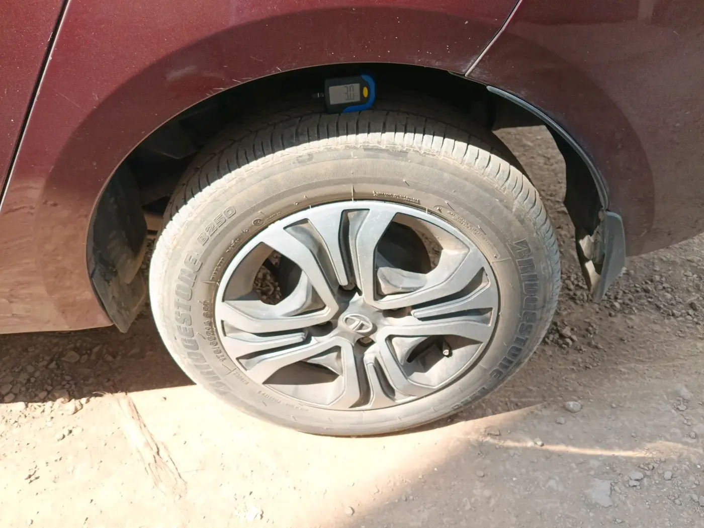2022 Tata TIGOR XZ PLUS CNG, CNG, Manual, 43,795 km, tyre