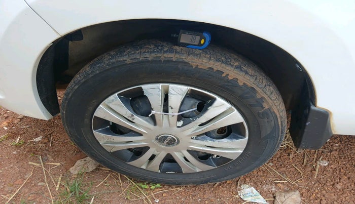 2016 Maruti Alto K10 VXI AMT, Petrol, Automatic, 1,26,534 km, tyre