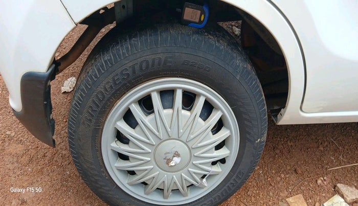 2016 Maruti Alto K10 VXI AMT, Petrol, Automatic, 1,26,534 km, tyre