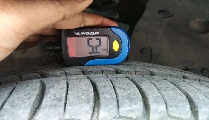 2023 Honda City 1.5L I-VTEC V, Petrol, Manual, 1,09,895 km, tyre