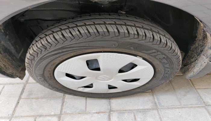 2023 Maruti Alto K10 VXI PLUS AMT, Petrol, Automatic, 1,869 km, tyre