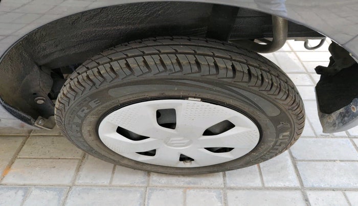 2023 Maruti Alto K10 VXI PLUS AMT, Petrol, Automatic, 1,869 km, tyre