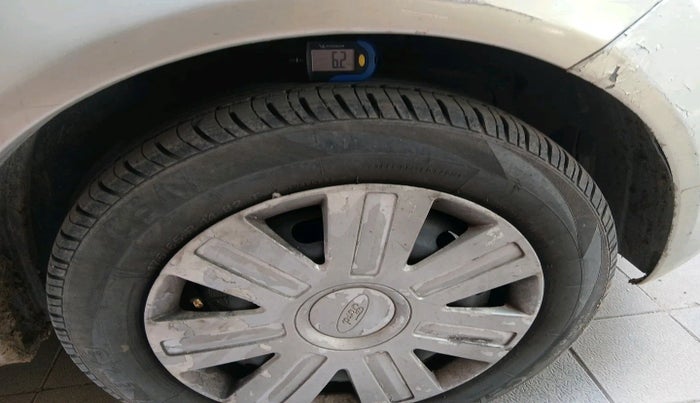 2012 Ford Figo ZXI 1.4 DIESEL, Diesel, Manual, 1,15,144 km, tyre