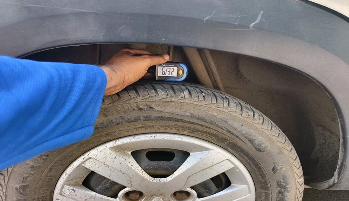 2016 Renault Kwid RXL, Petrol, Manual, 47,149 km, tyre