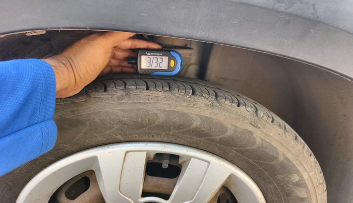 2016 Renault Kwid RXL, Petrol, Manual, 47,149 km, tyre