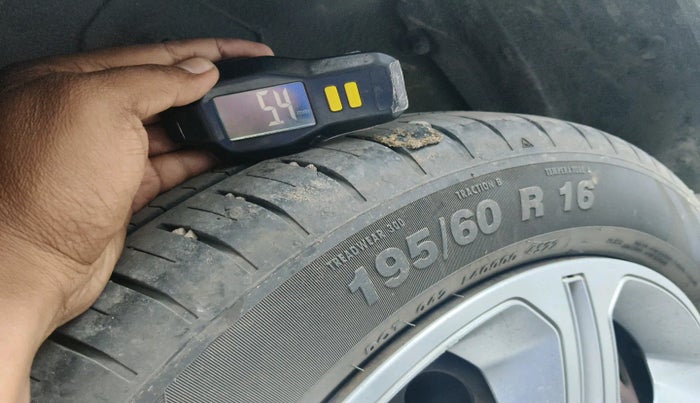 2018 Tata NEXON XM PETROL, Petrol, Manual, 59,476 km, tyre