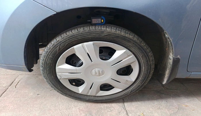 2011 Maruti Wagon R 1.0 VXI, Petrol, Manual, 84,287 km, tyre