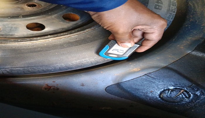 2011 Maruti Ritz VXI, Petrol, Manual, 53,916 km, tyre