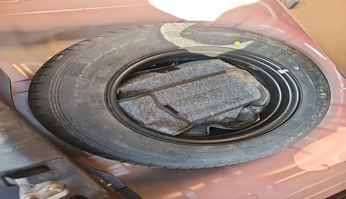 2021 KIA SONET HTE 1.2, Petrol, Manual, 13,112 km, tyre