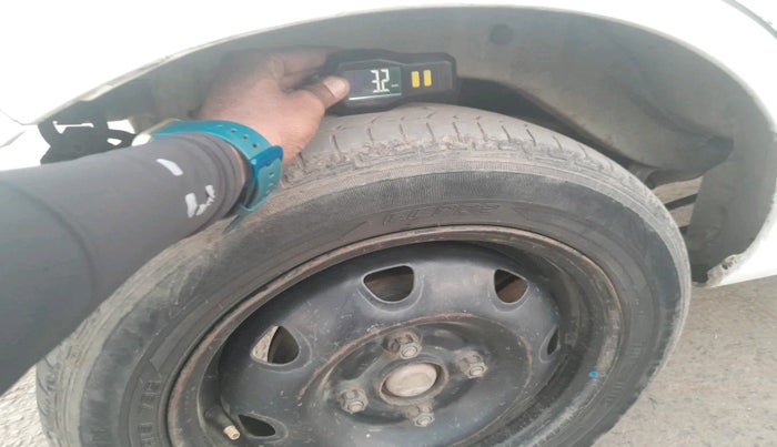 2018 Maruti Alto K10 VXI (O) AMT, Petrol, Automatic, 1,42,722 km, tyre