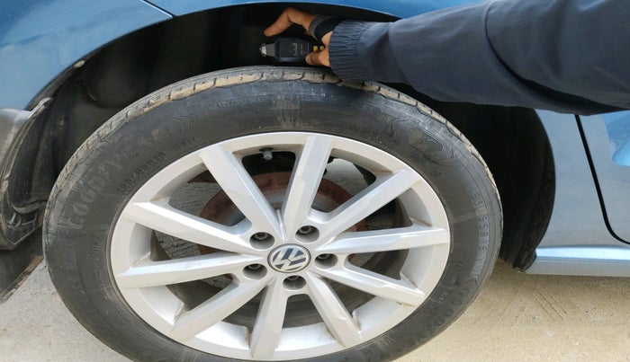 2017 Volkswagen Ameo HIGHLINE PLUS 1.5L AT 16 ALLOY, Diesel, Automatic, 80,354 km, tyre