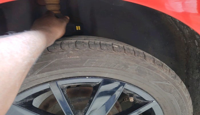 2015 Volkswagen Polo HIGHLINE1.5L, Diesel, Manual, 94,853 km, tyre