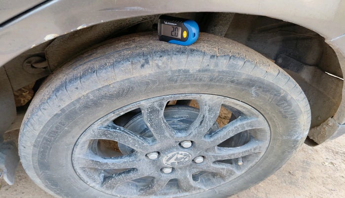 2014 Honda Amaze 1.2L I-VTEC VX, Petrol, Manual, 1,68,336 km, tyre