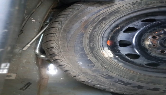 2022 Tata Tiago XT CNG, Petrol, Manual, 35,265 km, tyre