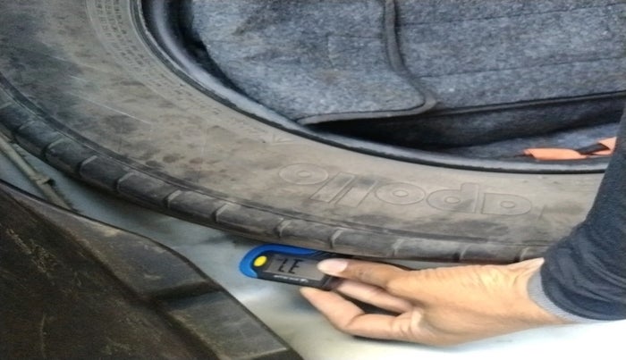 2020 Hyundai VENUE S 1.4 CRDI, Diesel, Manual, 1,11,500 km, tyre