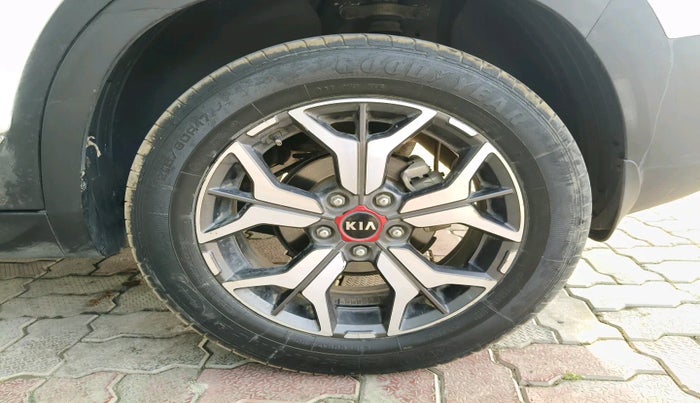 2019 KIA SELTOS GTX 1.4 PETROL, Petrol, Manual, 56,162 km, tyre