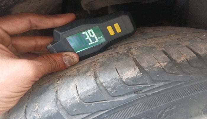 2019 Tata NEXON XZA PLUS PETROL, Petrol, Automatic, 1,00,825 km, tyre