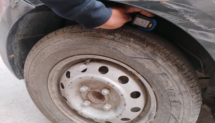 2011 Hyundai i10 ERA 1.1, Petrol, Manual, 99,069 km, tyre