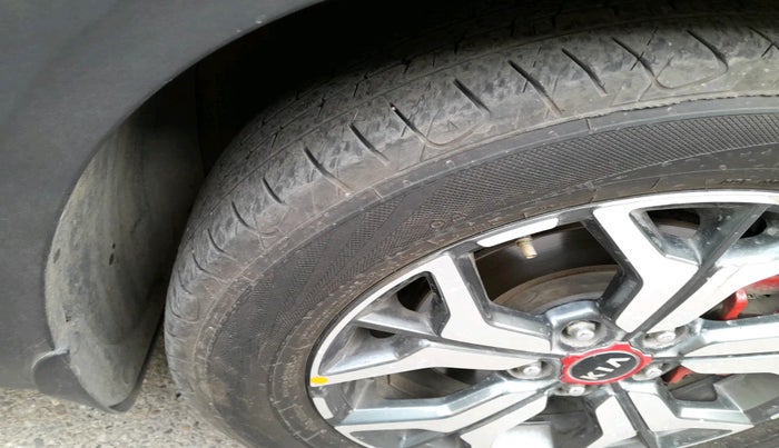 2020 KIA SELTOS GTX PLUS AT 1.5 DIESEL, Diesel, Automatic, 1,82,180 km, tyre