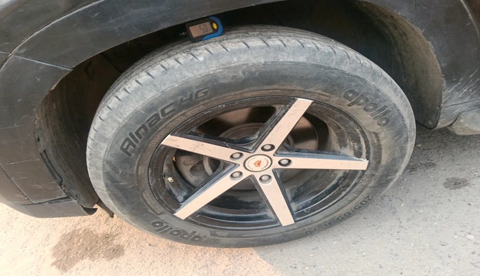 2020 Hyundai Creta E 1.5 PETROL, Petrol, Manual, 38,675 km, tyre