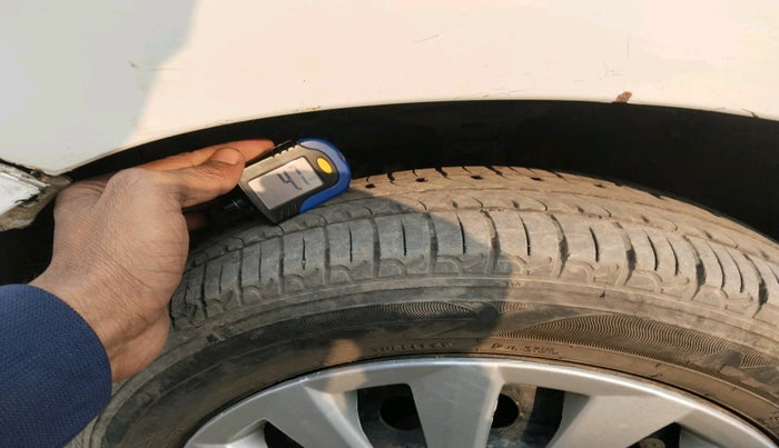 2012 Maruti Wagon R 1.0 LXI CNG, Petrol, Manual, 93,379 km, tyre