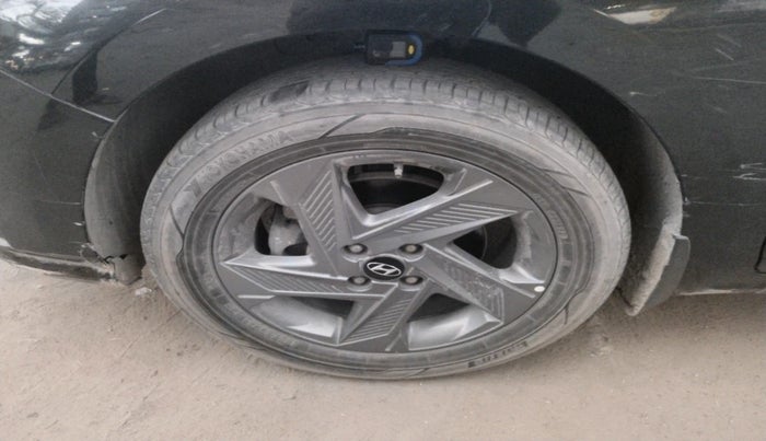 2021 Hyundai Verna SX 1.5 CRDI, Diesel, Manual, 92,447 km, tyre