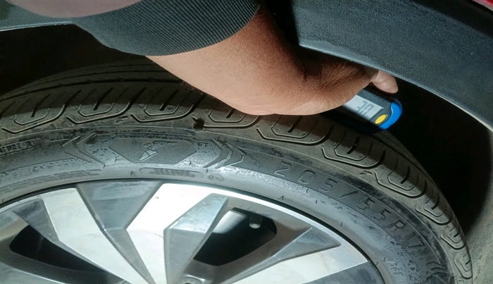 2021 Volkswagen TAIGUN GT PLUS 1.5 TSI DSG, Petrol, Automatic, 28,012 km, tyre