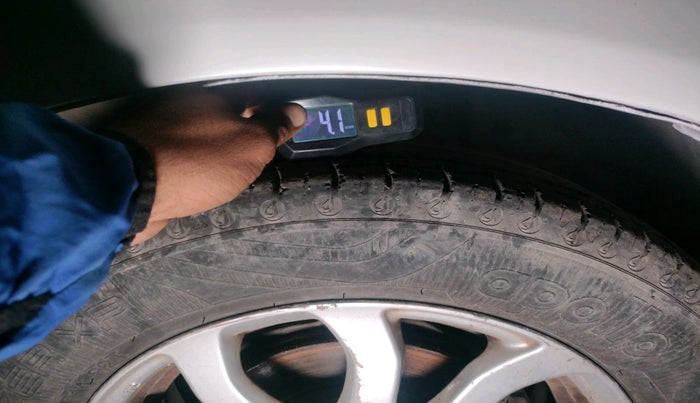 2016 Honda Amaze 1.2L I-VTEC VX, Petrol, Manual, 1,97,879 km, tyre