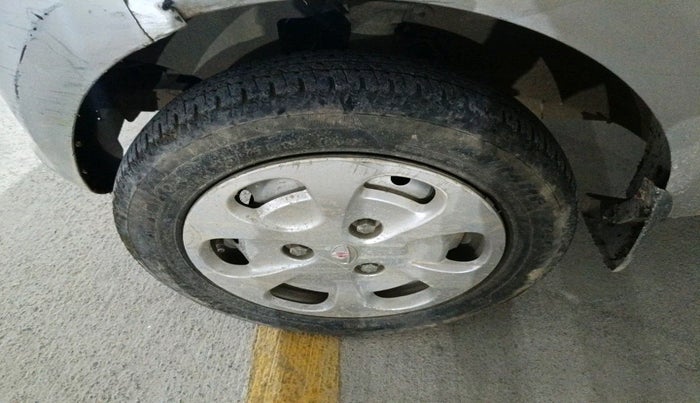 2016 Tata Nano TWIST XTA, Petrol, Automatic, 34,592 km, tyre