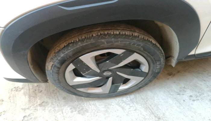 2021 Nissan MAGNITE XL, Petrol, Manual, 30,201 km, tyre