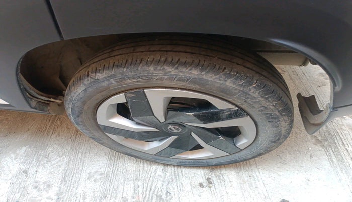 2021 Nissan MAGNITE XL, Petrol, Manual, 30,201 km, tyre