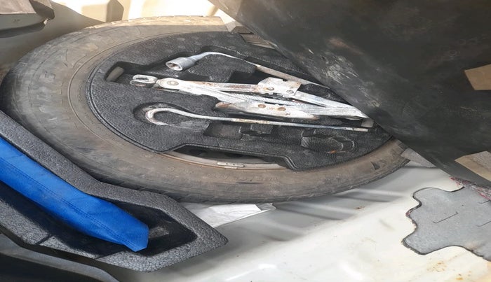 2018 Maruti Ciaz DELTA 1.4 MT PETROL, Petrol, Manual, 97,359 km, tyre