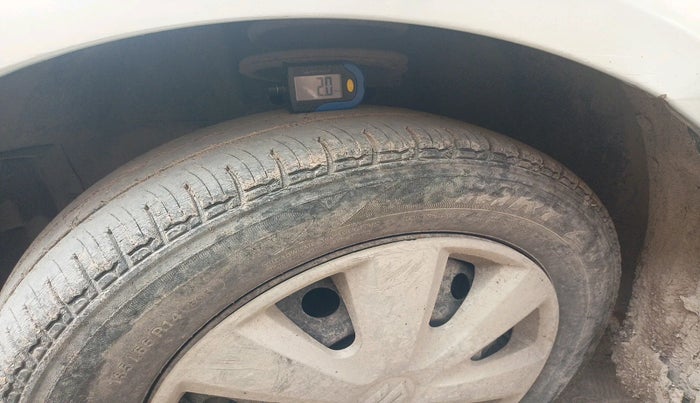 2011 Maruti Swift Dzire VXI, Petrol, Manual, 1,33,555 km, tyre