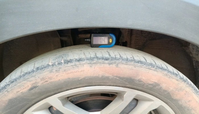 2020 Renault TRIBER RXZ, Petrol, Manual, 76,408 km, tyre