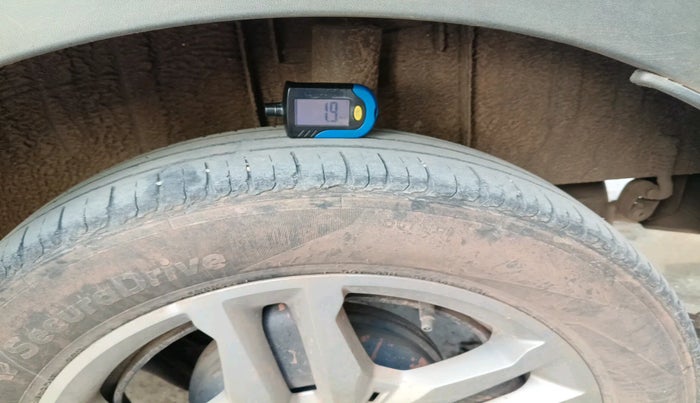 2020 Renault TRIBER RXZ, Petrol, Manual, 76,408 km, tyre