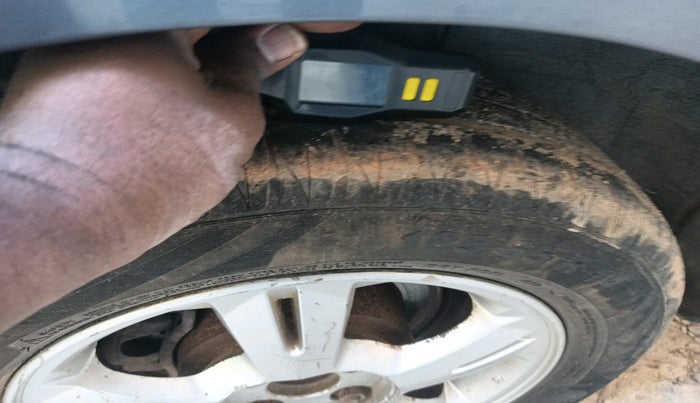 2011 Hyundai i20 ASTA 1.4 CRDI, Diesel, Manual, 1,58,451 km, tyre