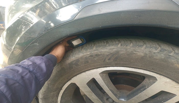 2018 Tata Hexa XTA 4X2 7 STR, Diesel, Automatic, 84,048 km, tyre