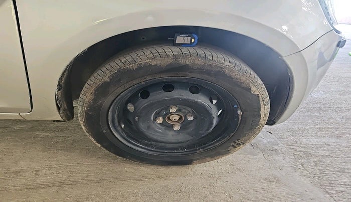 2018 Maruti IGNIS DELTA 1.2 AMT, Petrol, Automatic, 1,89,621 km, tyre