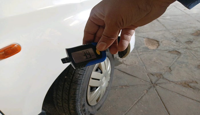 2013 Maruti Alto 800 LXI, Petrol, Manual, 19,880 km, tyre