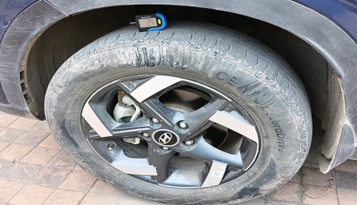 2021 Hyundai VENUE SX 1.0 TURBO, Petrol, Manual, 27,523 km, tyre