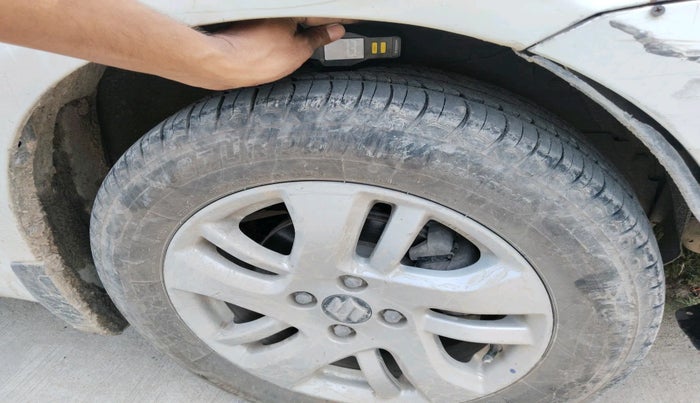 2014 Maruti Swift Dzire ZXI, Petrol, Manual, 1,33,234 km, tyre