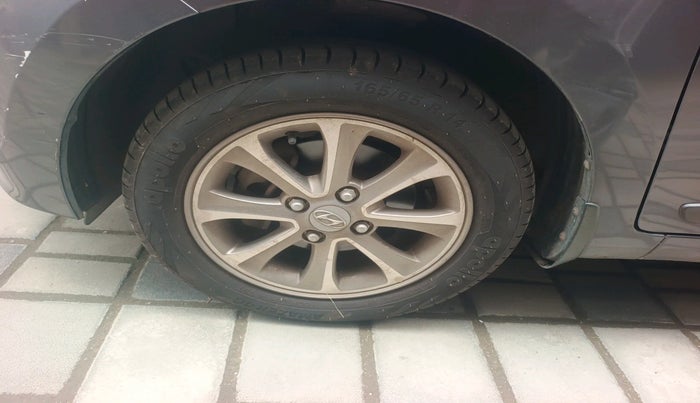 2016 Hyundai Grand i10 ASTA 1.2 KAPPA VTVT, Petrol, Manual, 21,282 km, tyre