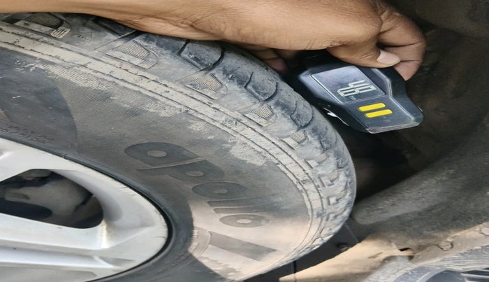 2016 Mahindra NUVOSPORT N8, Diesel, Manual, 1,27,138 km, tyre