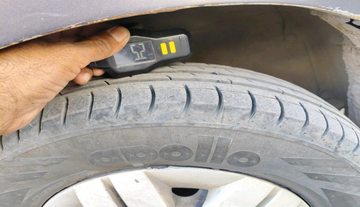 2016 Maruti Alto 800 LXI, Petrol, Manual, 1,18,413 km, tyre